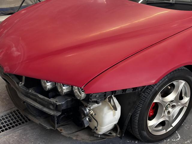 【板金・塗装】アルファロメオ　下地処理・マスキング作業