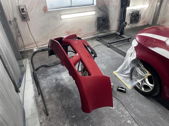 【板金・塗装】アルファロメオ　下地処理・マスキング作業