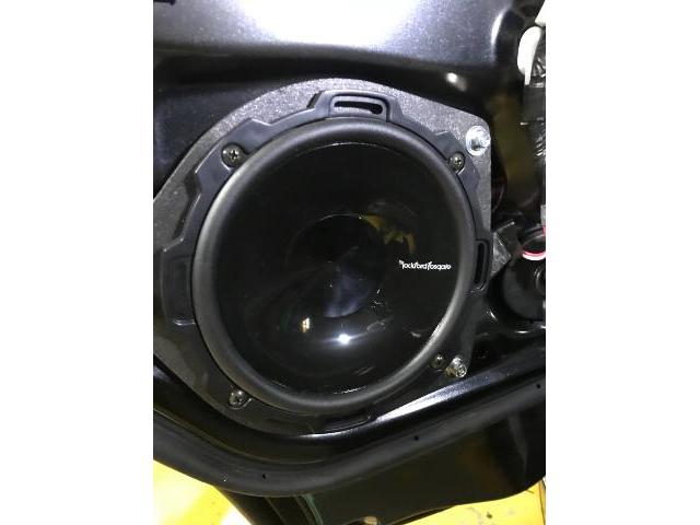 ５型ハイエース　フロントドアデッドニング　ロックフォードP1675-S