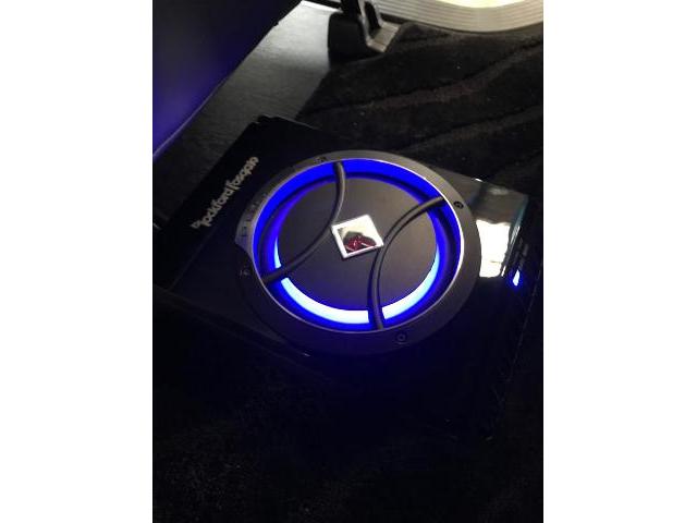 5型ハイエース キッカーCSスピーカー&ロックフォードサブ 5型ハイエース キッカーCSスピーカー&ロックフォードサブ