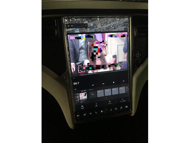 テスラモデルＸ　インターフェース取り付け（地デジ＆ＨＤＭＩミラーリンク）作業一式