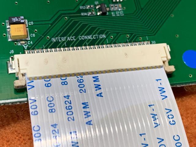 2019年　DODGEチャレンジャー392T/A（アップルカープレイ装着車）　インターフェース取付（地デジ追加＆HDMIミラーリンク化）　ユピテル指定店モデル「Z200L」施工一式