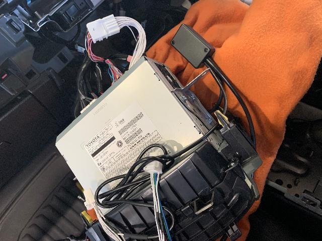 レクサスNX ブルーバナナTVキャンセラー取り付け作業一式|グー レクサスNX ブルーバナナTVキャンセラー取り付け作業一式|グー