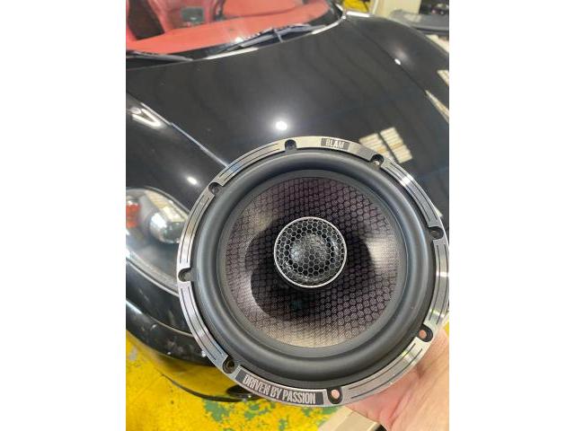 フェラーリF430　スピーカー不良の為BLAML165Cスピーカー取り付け　カロッツエリアSF900　ユピテルレーザーレーダー取り付け一式