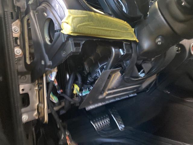 2020年ダッジチャレンジャーRT キッカー KSS269スピーカー＆HS8（パワードサブウーファー）取り付け一式