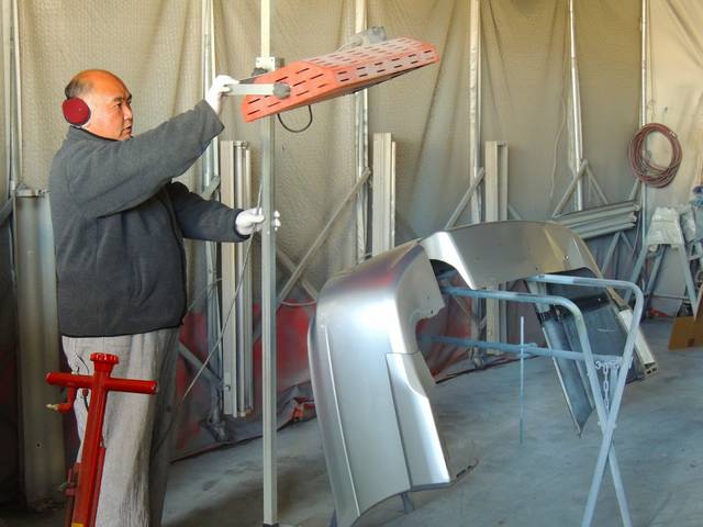 板金塗装ブースです