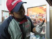 そろそろ換え時かな？点検の際に整備必要箇所を探してトラブルを未然に防ぐ事も、整備士の重要な仕事です！