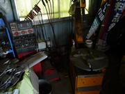 タイヤチェンジャー完備！タイヤ交換も自社で作業可能です。