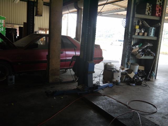 鈑金修理やパーツの取付けなどの作業も大歓迎です。