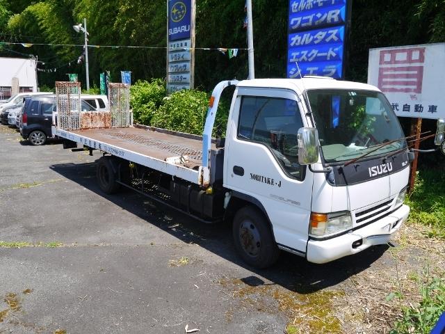 大型の積載車も完備！ロードサービスもバッチリです。