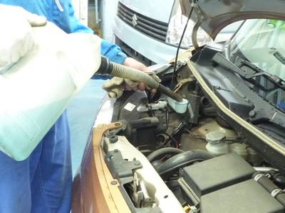 ウォッシャー液の補充から重整備まで！