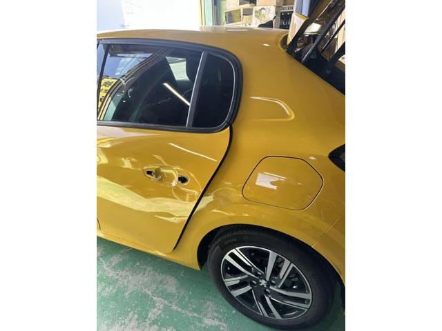 プジョー　２０８　安城市・刈谷市・知立市・豊田市・岡崎市　キズへこみ・修理！安い！
