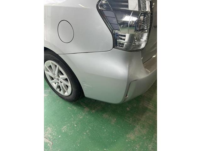 トヨタ　プリウスα　安城市・刈谷市・知立市・豊田市・岡崎市　リアバンパーの傷ヘコミ・修理！安い！
