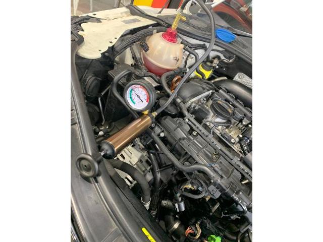 アウディ TT 8J ウォーターポンプ バキュームポンプガスケット交換 名古屋市港区