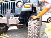 ライト・ウィンカー類パーツの取付けを行っております。