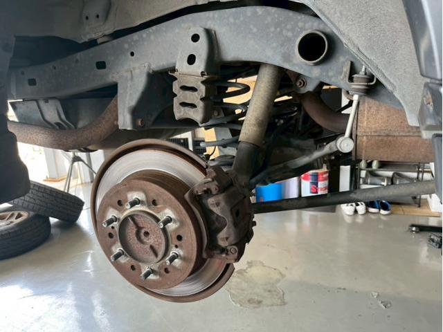 ﾄﾖﾀ　ﾗﾝﾄﾞｸﾙｰｻﾞｰﾌﾟﾗﾄﾞ　足廻りﾘﾌﾚｯｼｭ　ｼｮｯｸｱﾌﾞｿｰﾊﾞｰ交換　三重県 四日市市 菰野町 四日市ｲﾝﾀｰ 鈴鹿市 川越町 桑名市 津市 松阪市 伊勢市 伊賀市　高角駅　桜駅