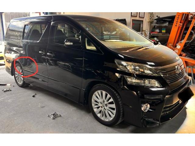 ヴェルファイア　キズ・へこみ直し　※販売　買取　車検　整備　故障　事故修理　板金塗装　傷ヘコミ　塗装　輸入車　全塗装　カスタム　車高調　マフラー　エアロ　エンジンオイル交換　岐阜　愛知　柳津　羽島　岐南　笠松　一宮　名古屋