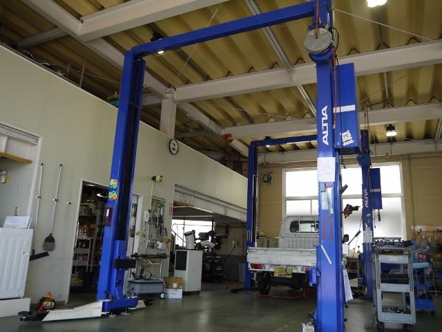 整備用リフトも複数設置しております