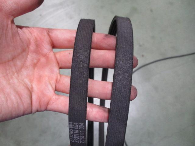 刈谷　ワゴンＲ　コンプレッサー・ベルト交換