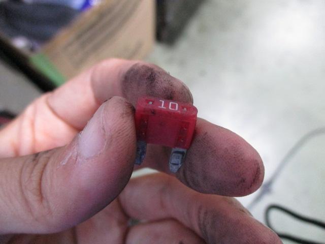 刈谷　ワゴンＲ　コンプレッサー・ベルト交換