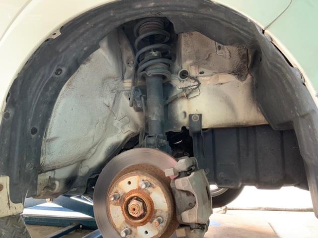 【土岐市、多治見市、瑞浪市】　ダイハツ　タント　フェンダーライナー交換