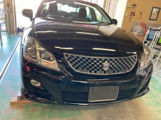 トヨタ　クラウン
ヘッドライト修理クリアー塗装　安城市からのお客様