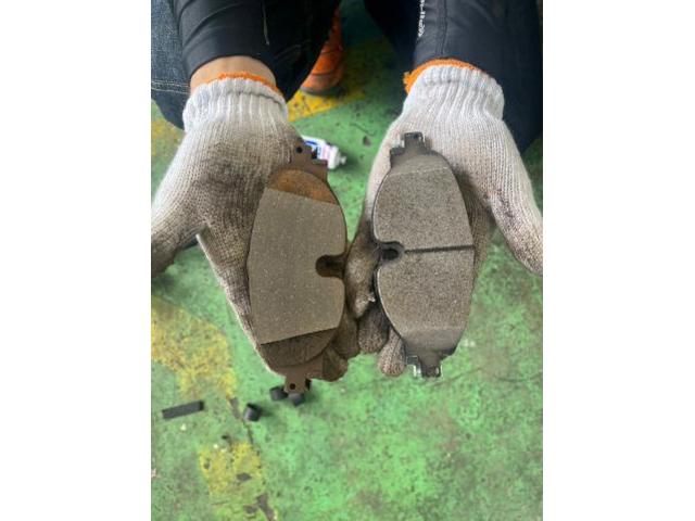 パサート　サスペンション・足回り修理・整備　ブレーキパッド交換　タイヤ付け替え　名古屋市緑区　土日営業
