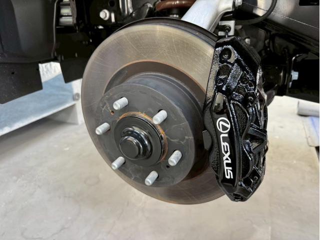 レクサスGX550 オーバートレイル＋　3BA-VJA252W　名古屋市緑区キャリパー塗装　大府市レクサスキャリパー塗装　名古屋市瑞穂区GX550土日車検　名古屋市南区レクサス傷修理　整備鈑金作業実績年間5800台超