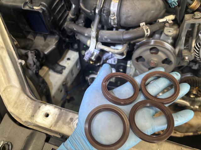 スバル レガシィBP5  タイミングベルト交換 名古屋市緑区土日祝車検 名古屋市南区レガシィオイル漏れ 大府市レガシィ車検 名古屋市天白区レガシィ車検 豊明市タイミングベルト交換 東海市ウォーターポンプ交換 整備鈑金実績年間5800台超