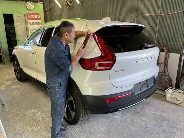 ボルボ XC40 アルティメットB4 AWD ダークエディション 名古屋市緑区ボルボ修理 大府市輸入車凹み修理 名古屋市昭和区XC40車検 名古屋市瑞穂区ボルボ販売 名古屋市緑区輸入車販売 整備鈑金作業実績年間5800台超