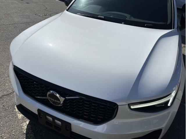 ボルボ XC40 アルティメットB4 AWD ダークエディション 名古屋市緑区ボルボ修理 大府市輸入車凹み修理 名古屋市昭和区XC40車検 名古屋市瑞穂区ボルボ販売 名古屋市緑区輸入車販売 整備鈑金作業実績年間5800台超