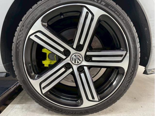 フォルクスワーゲン　ゴルフＲ　ABA-AUDJHF　名古屋市緑区キャリパー塗装・ホイールコーティング　名古屋市土日フォルクスワーゲンキャリパー塗装　大府市土日ゴルフ車検　名古屋市天白区フォルクスワーゲン修理　整備鈑金作業実績年間5800台超