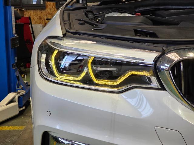 ＢＭＷ　５シリーズ　ライト・ウィンカー類修理・整備