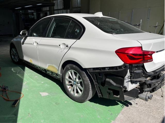 ＢＭＷ　３シリーズ　320d　名古屋市緑区輸入車鈑金修理　大府市土日BMW3凹み修理　東海市土日輸入車鈑金見積もり　名古屋市天白区輸入車修理　名古屋市緑区土日BMW車検　整備鈑金作業実績年間5800台超