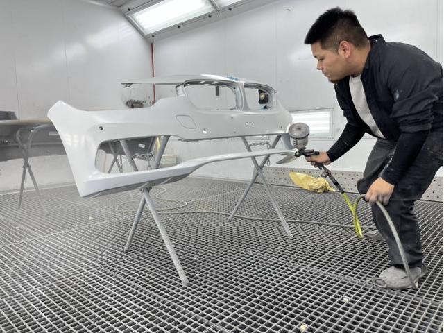 ＢＭＷ　３シリーズ　320d　名古屋市緑区輸入車鈑金修理　大府市土日BMW3凹み修理　東海市土日輸入車鈑金見積もり　名古屋市天白区輸入車修理　名古屋市緑区土日BMW車検　整備鈑金作業実績年間5800台超