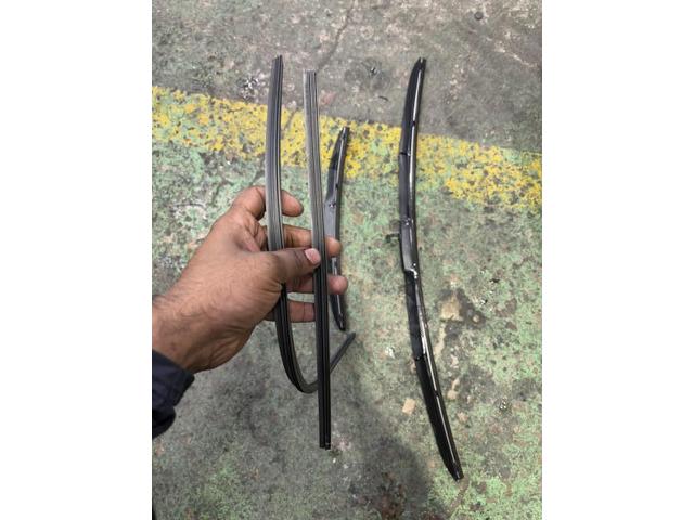 トヨタ　ヴォクシー　車検　販売車　パーツ交換　土日祝車検　名古屋市緑区車検