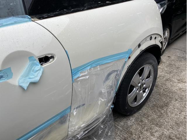 ＭＩＮＩヴィクトリア　3BA-XR15W　令和３　名古屋市緑区MINI販売車両鈑金塗装　大府市土日輸入車修理　名古屋市天白区MINI車検　名古屋市土日輸入車販売　刈谷市MINI修理　整備鈑金作業実績年間5800台超