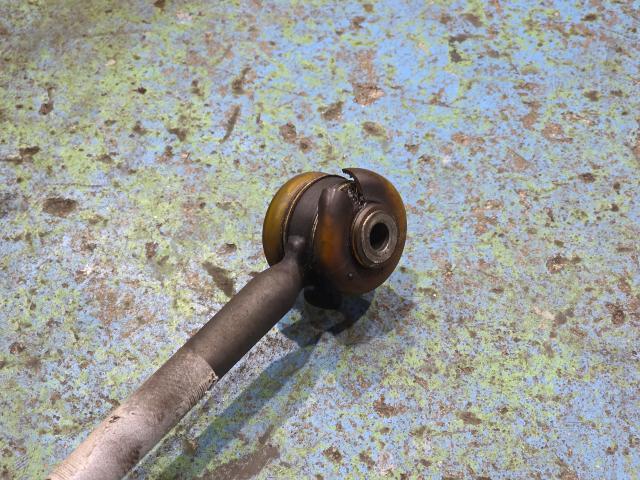 ジャガー　Ｆタイプ　サスペンション・足回り修理・整備