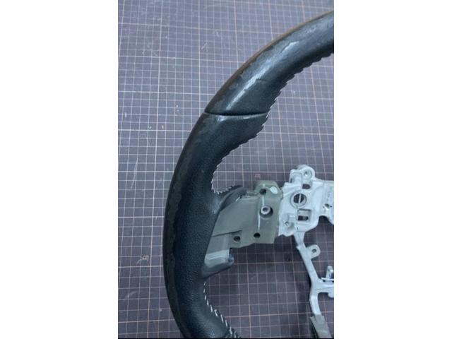 スバル　レヴォーグ　1.6GT Eyasight　名古屋市緑区ハンドル張替え　大府市レヴォーグ車検　大府市輸入車ハンドル張替え　名古屋市土日ハンドル修理　刈谷市土日レヴォーグ修理　豊明市レヴォーグ凹み修理　整備鈑金作業実績年間5800台超