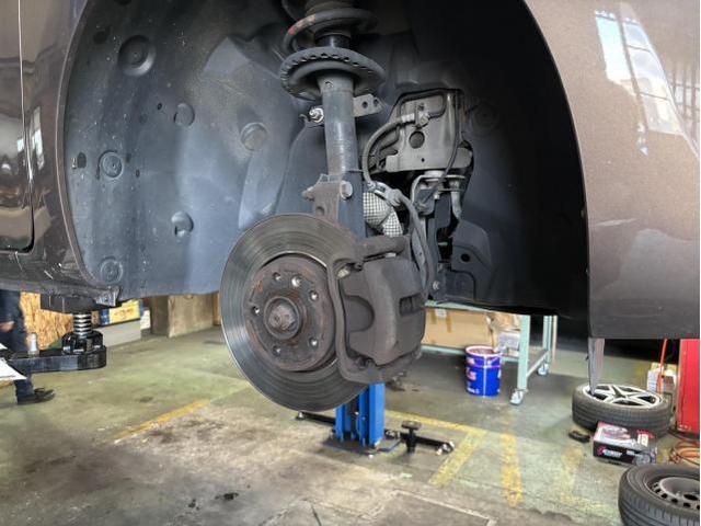 ルノー　カングー　サスペンション・足回り修理・整備　名古屋市緑区土日祝車検　名古屋市南区車検　名古屋市天白区　カングー車検　整備鈑金実績年間5800台超