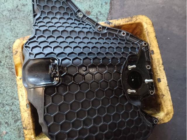 Audi車検　Q5車検　緑区車検　土日祝車検　輸入車車検　オイル漏れ修理　一般整備