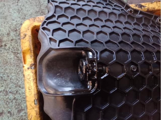 Audi車検　Q5車検　緑区車検　土日祝車検　輸入車車検　オイル漏れ修理　一般整備