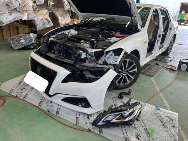 トヨタ　クラウンハイブリッド　S　名古屋市緑区土日キズ・凹み修理　大府市クラウン車検見積もり　名古屋市土日鈑金塗装　豊明市クラウンハイブリッド修理　名古屋市緑区クラウン車検　名古屋市緑区買い取り査定　整備鈑金作業実績年間5800台超