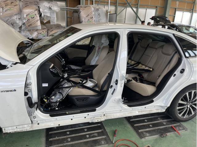 トヨタ　クラウンハイブリッド　S　名古屋市緑区土日キズ・凹み修理　大府市クラウン車検見積もり　名古屋市土日鈑金塗装　豊明市クラウンハイブリッド修理　名古屋市緑区クラウン車検　名古屋市緑区買い取り査定　整備鈑金作業実績年間5800台超