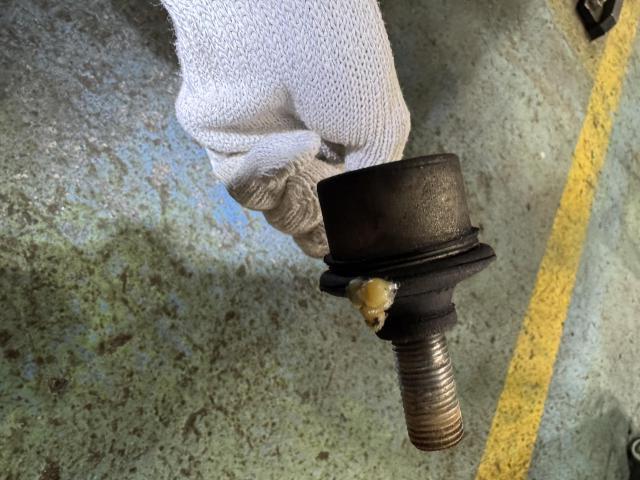 トヨタ　ルーミー　名古屋緑区ルーミー土日車検　大府市土日ルーミー修理　名古屋市緑区土日中古車販売　豊明市車検　刈谷市土日トヨタ点検　整備鈑金作業実績年間5800台超