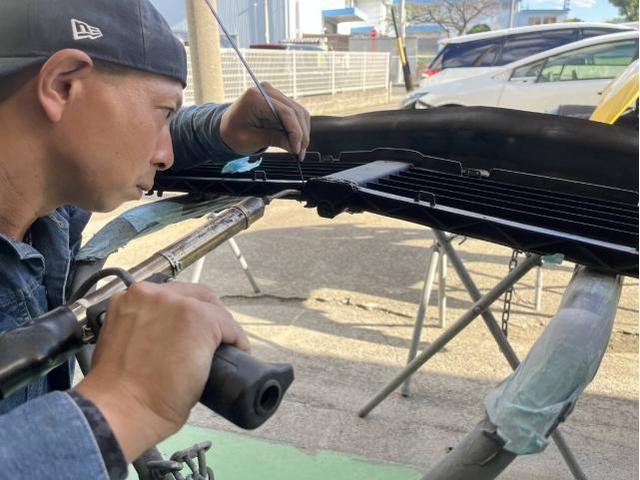 メルセデス・ベンツ　Ａクラス　A200d　フロンドバンパー修理　名古屋市輸入車樹脂溶接修理　大府市ベンツ凹み修理　東海市土日ベンツAクラス鈑金修理　名古屋市土日輸入車修理　名古屋市緑区土日ベンツ車検　整備鈑金作業実績年間5800台超