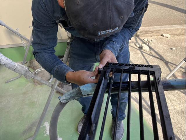 メルセデス・ベンツ　Ａクラス　A200d　フロンドバンパー修理　名古屋市輸入車樹脂溶接修理　大府市ベンツ凹み修理　東海市土日ベンツAクラス鈑金修理　名古屋市土日輸入車修理　名古屋市緑区土日ベンツ車検　整備鈑金作業実績年間5800台超