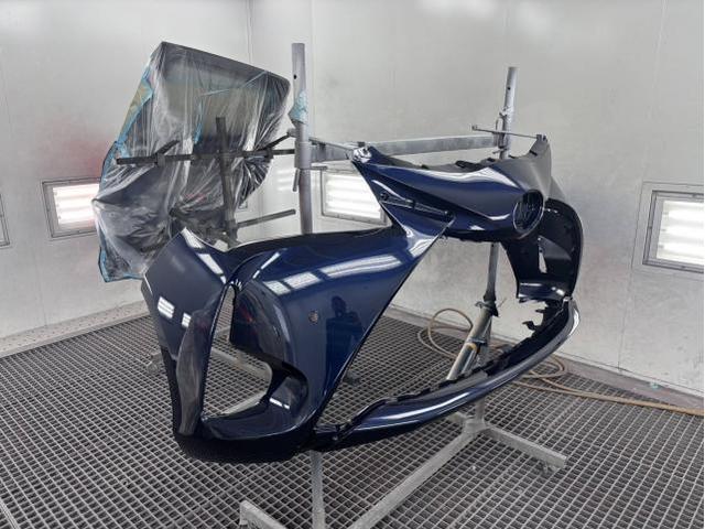 トヨタ　ヴィッツハイブリッドFセーフティーエディション　キズ・凹み直し　名古屋市緑区鈑金塗装　大府市土日ヴィッツ車検　東海市土日ヴィッツ凹み修理　名古屋市南区鈑金塗装見積もり　整備鈑金作業実績年間5800台超