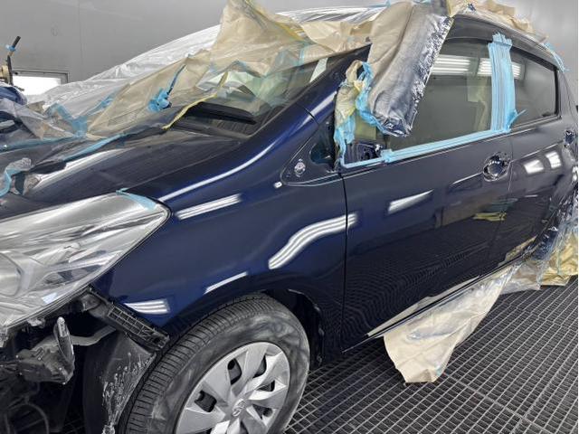 トヨタ　ヴィッツハイブリッドFセーフティーエディション　キズ・凹み直し　名古屋市緑区鈑金塗装　大府市土日ヴィッツ車検　東海市土日ヴィッツ凹み修理　名古屋市南区鈑金塗装見積もり　整備鈑金作業実績年間5800台超