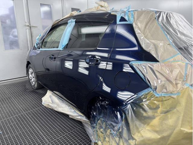 トヨタ　ヴィッツハイブリッドFセーフティーエディション　キズ・凹み直し　名古屋市緑区鈑金塗装　大府市土日ヴィッツ車検　東海市土日ヴィッツ凹み修理　名古屋市南区鈑金塗装見積もり　整備鈑金作業実績年間5800台超